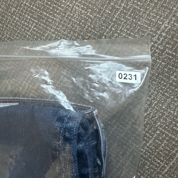 AG Adriano Goldschmied Medium Washed Blue Skinny The Prima Crop Jeans size 28 - Picture 12 of 12